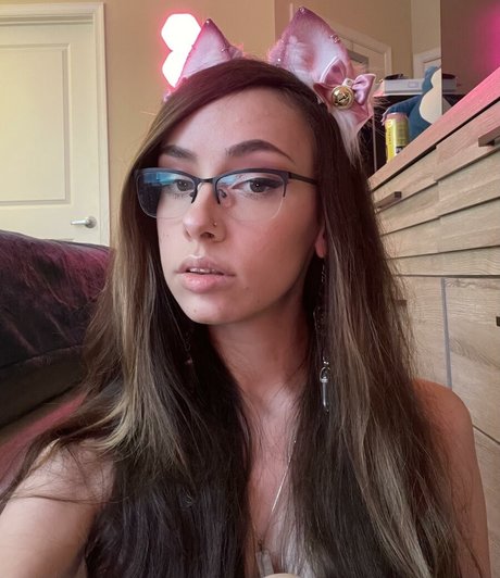 Lexi Lynx star naked pics