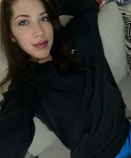 Allie Lilac exclusive pornstar photo