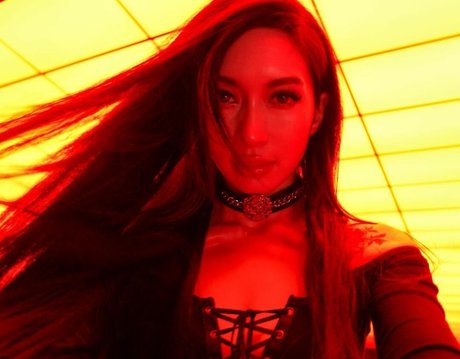 DJ HEAVYGRINDER sexy star archive