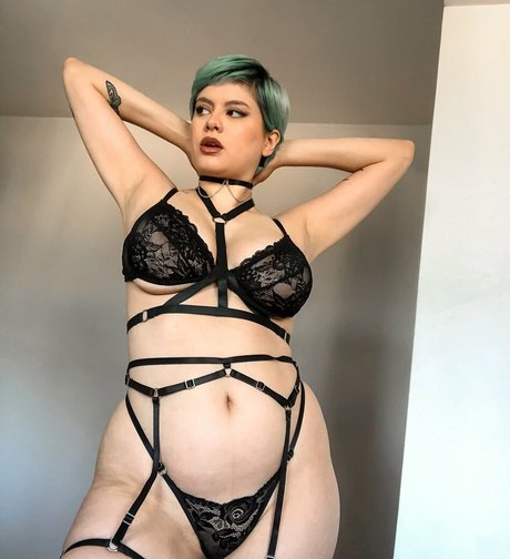 Moonvvenus xxx pornstar pic