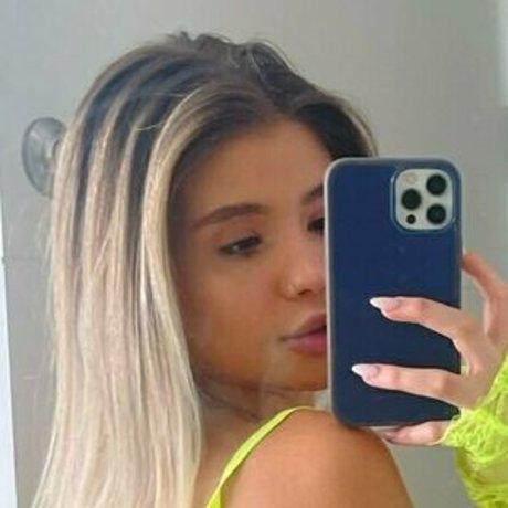 Brenda Ragel star high quality img