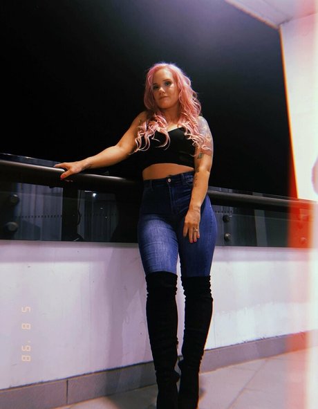 Shazza McKenzie xxx star galleries