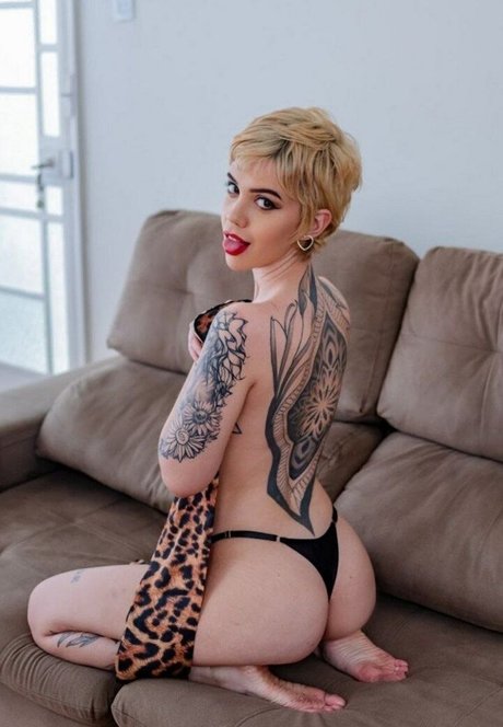 asian ladyboy onlyfans erotic photo