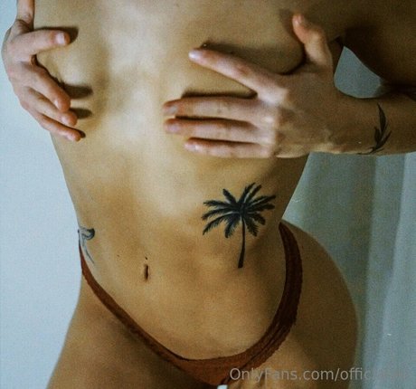 Kinley Turner nude pornstar photos
