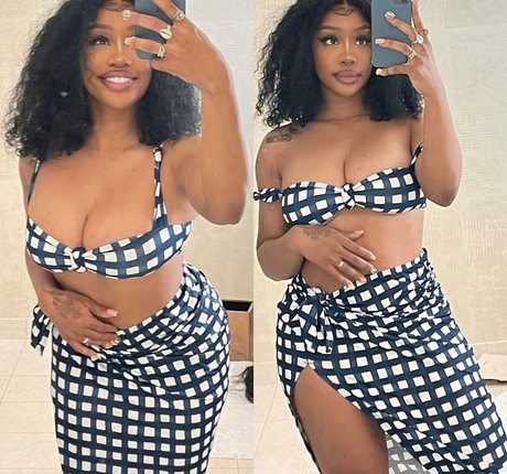 SZA star naked archive