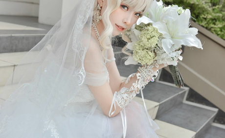eeelyeee perfect model image