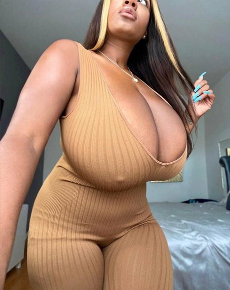 Yanithebbody1 star xxx photos