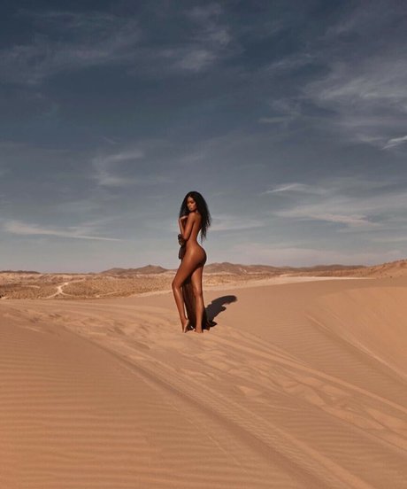 cebrena star nude picture