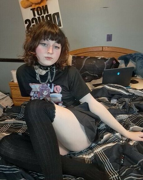 korvid snd nude pornstar image