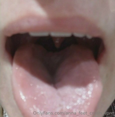 anna feet crush vore model nude pics