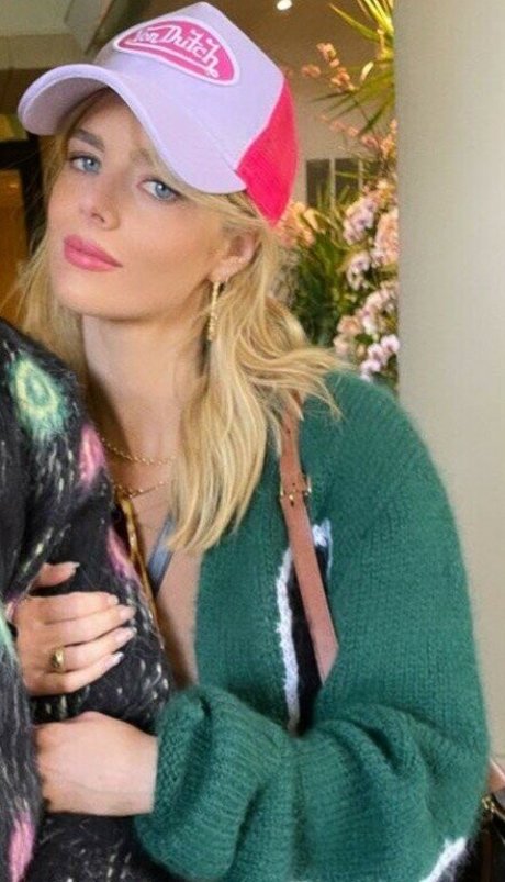 Samara Weaving pornstar art pictures