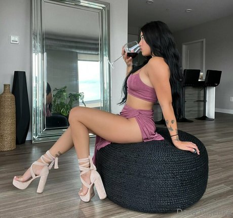 Daraanjelika pretty pornstar photos