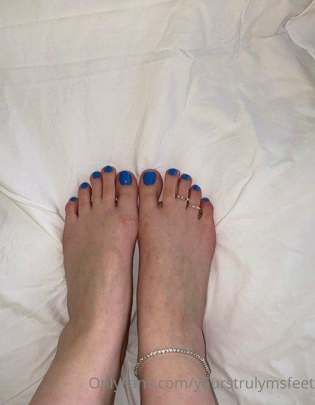 yourstrulymsfeet art pornstar gallery