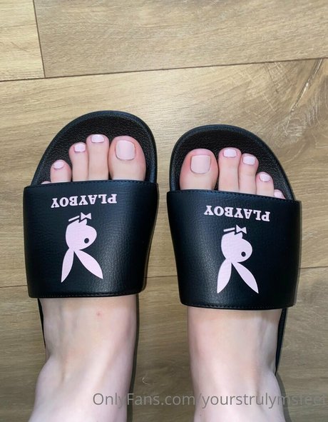 yourstrulymsfeet star perfect pictures