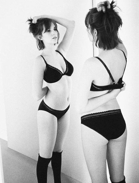 Maya Hawke hot actress pictures