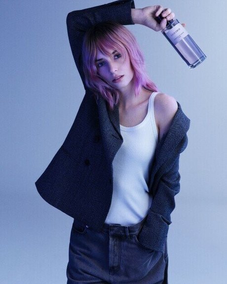 Maya Hawke model pretty photo