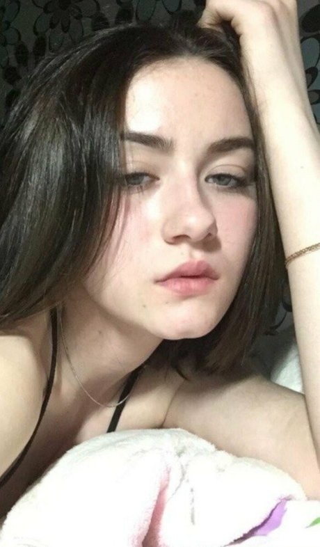 veryniceice naked model galleries