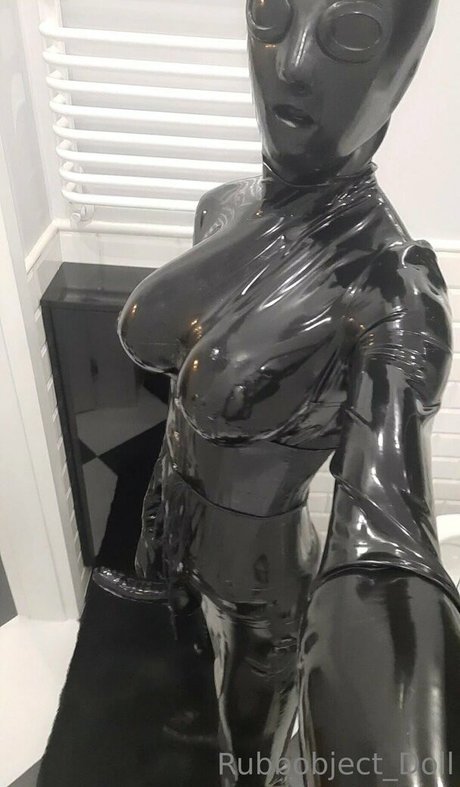 rubbobject doll star nudes photos