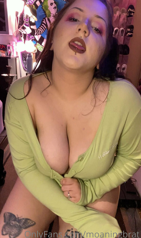moaningbrat hd model picture