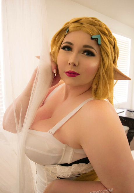 Gabrielle Cooke star exclusive archive