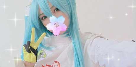Yuusachii model naked pic