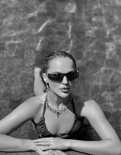 marielafemme erotic pornstar galleries