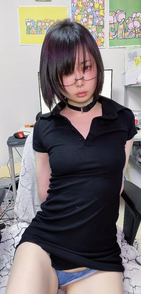 Iiniku Ushijima free actress img
