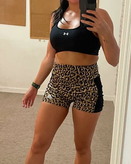 Sara Miller pornstar top img