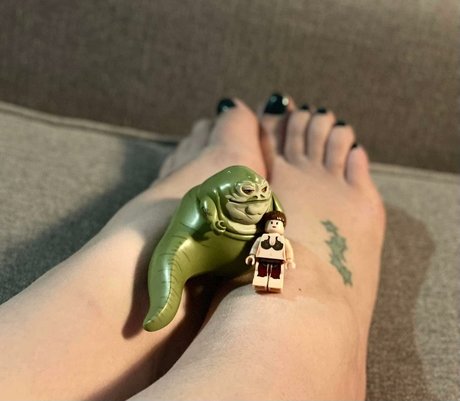 Curvy Nerd Penny star pretty image