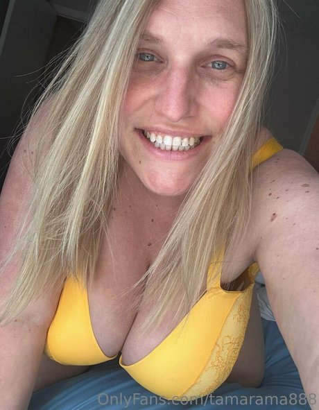 topless beach onlyfans erotic photo