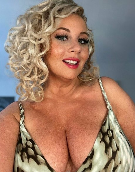milf dp onlyfans free nude images