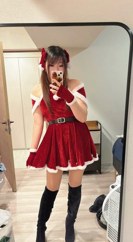 Emirichu sexy model pics