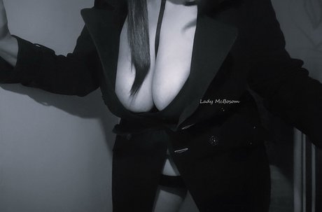 Lady McBosom star hot image