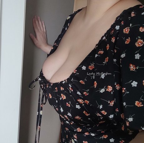 Lady McBosom porn star image