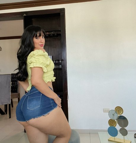 Lisenny Duran erotic star pictures