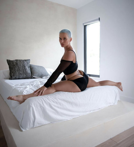 Ru byRose star sex gallery
