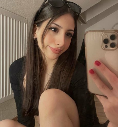 Bnniesxo model pornographic photo