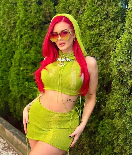 Justina Valentine model xxx photo