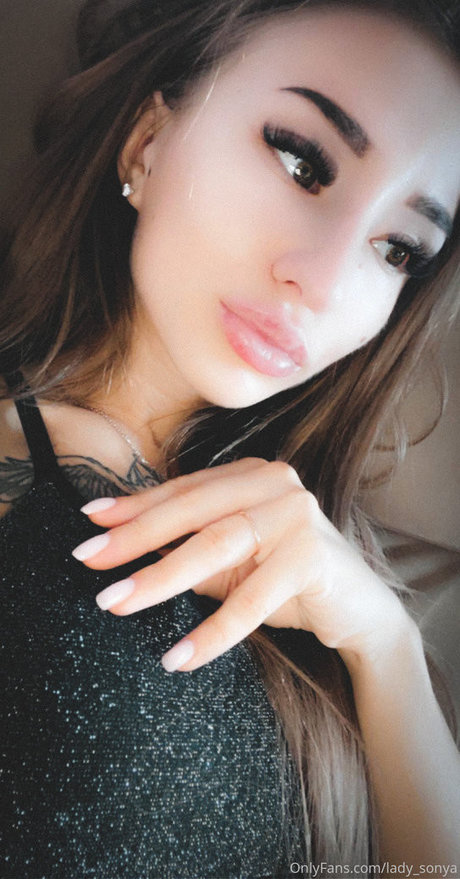 lady sonya perfect actress galleries