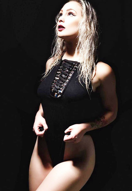 blonde midget onlyfans free xxx pic
