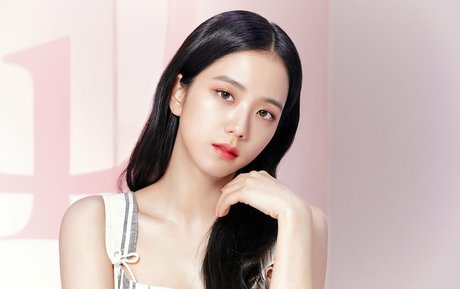 Jisoo nudes model pictures