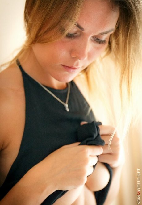 famous midget onlyfans art nude pic