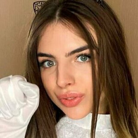 luna amor amor model pretty photo