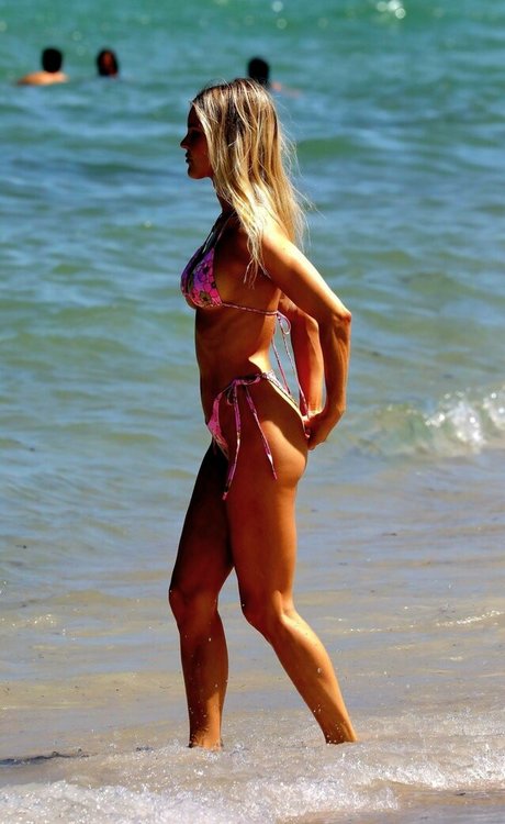 Joy Corrigan naked model images