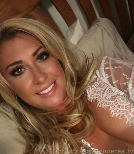 nitamarie1 xxx star photo