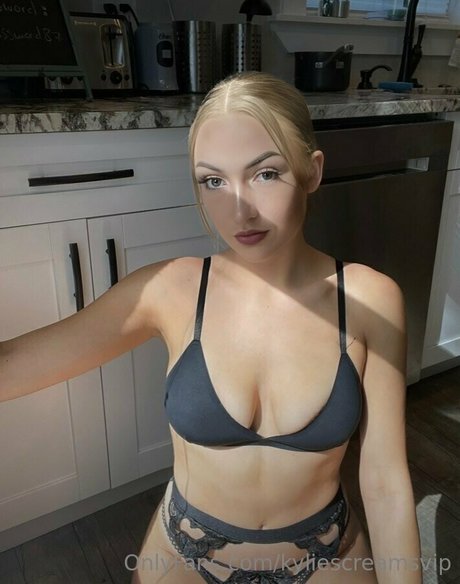 kyliescreamsvip sex pornstar archive