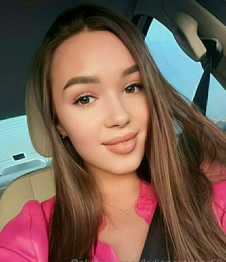 kylienextdoor69 sex pornstar pic
