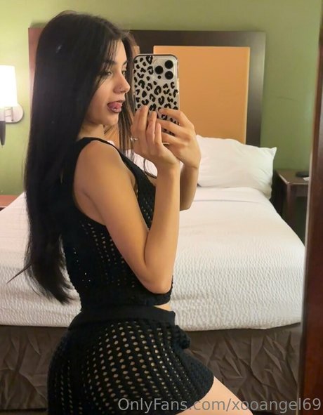 xooangel69 model pornographic gallery