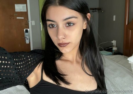 xooangel69 perfect actress picture