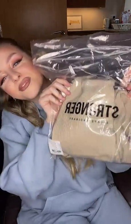 lips onlyfans art porn archive